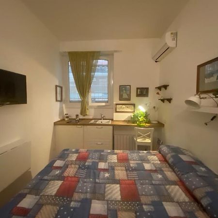 Ferienwohnung Piccolo E Indipendente A Garbatella Rom Exterior foto