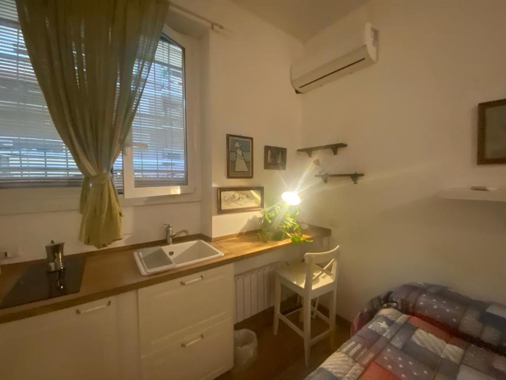 Ferienwohnung Piccolo E Indipendente A Garbatella Rom Exterior foto